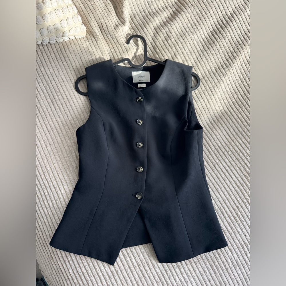 Wilfred Regal Vest - Crepette